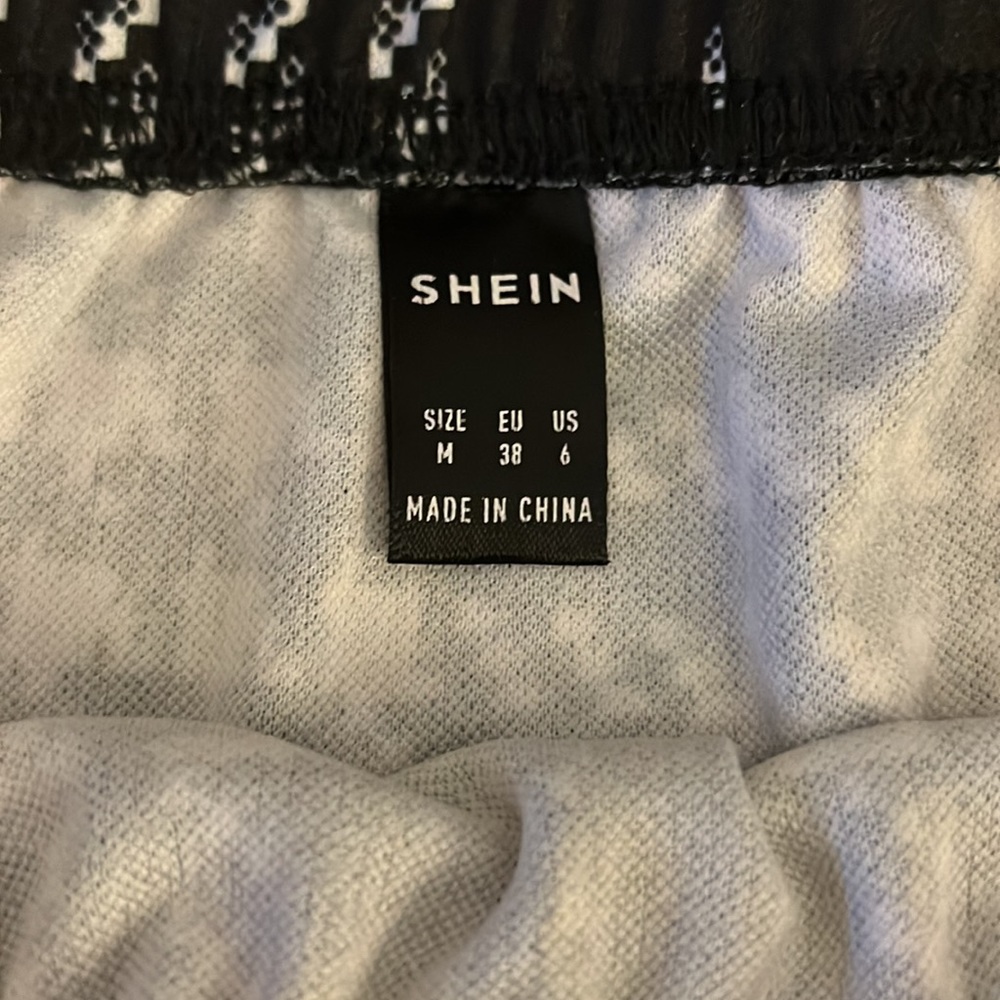 SHEIN Tartan Slit Hem Skirt - Picture 5 of 7